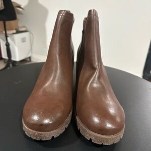 Korks Woman Boots Size 13M